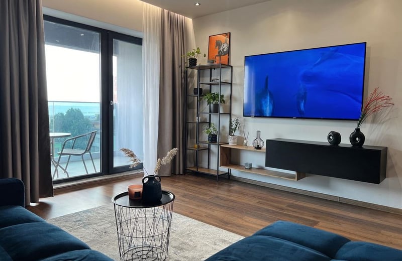 Аренда современной 2-комнатной квартиры с отдельной кухней, 77 м², Мамая, Констанца, Румыния